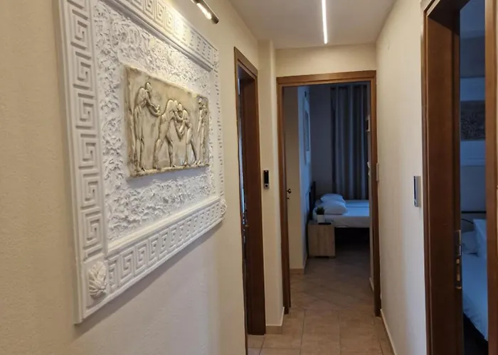 Top Rooms *